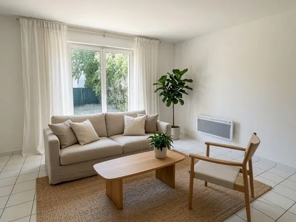 Appartement avec jardinet