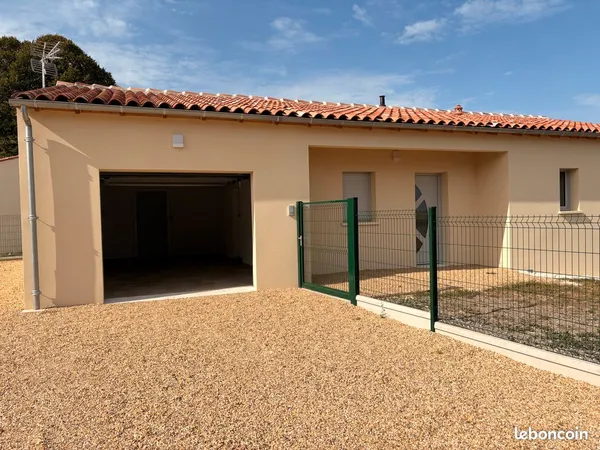 Maison - Location non-meublée disponible dès à présent