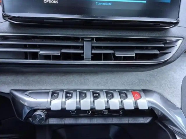 Peugeot 3008 1.2 puretech 130ch s&amp;s gt eat8 — photo 11