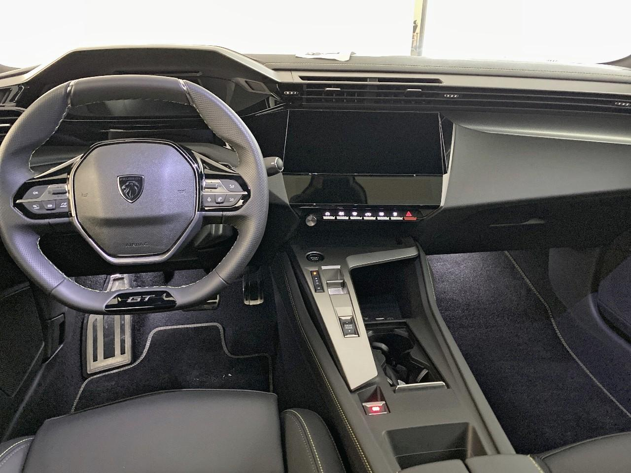 Peugeot 408 hybrid 145 e-dcs6 gt — photo 8