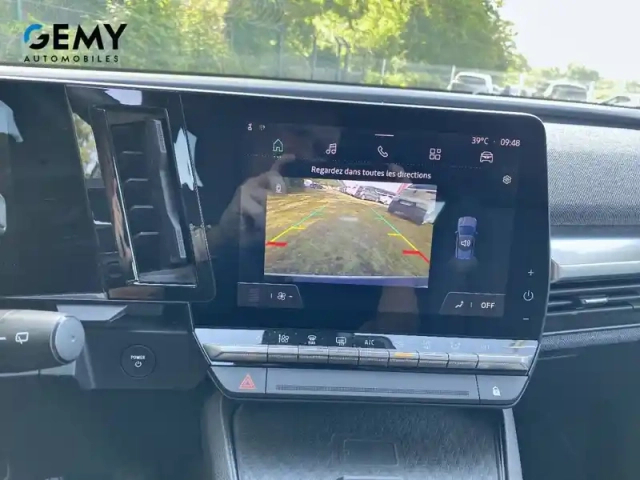 Renault Megane e-tech ev60 220 ch super charge — photo 16