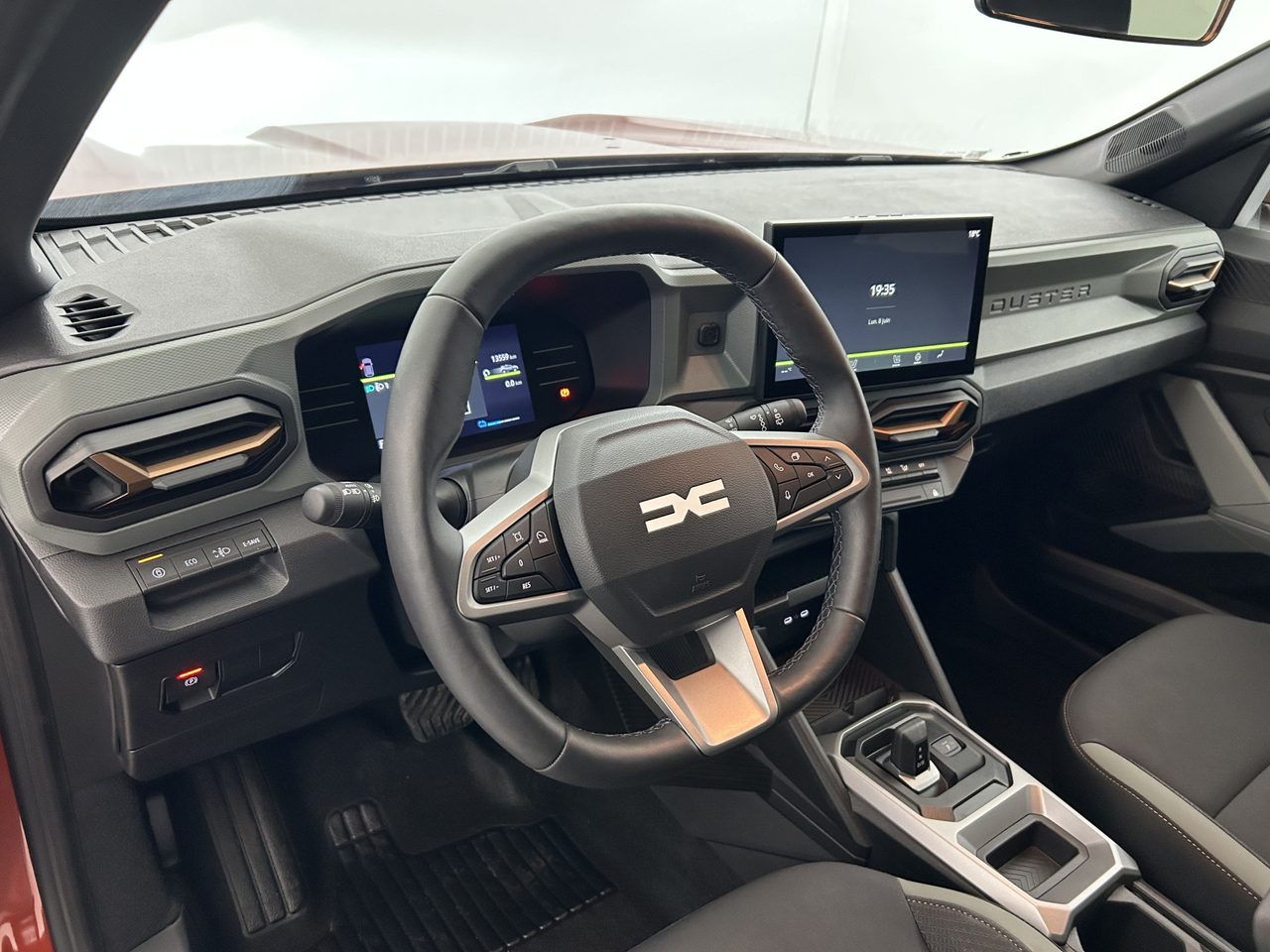 Dacia Duster — photo 10