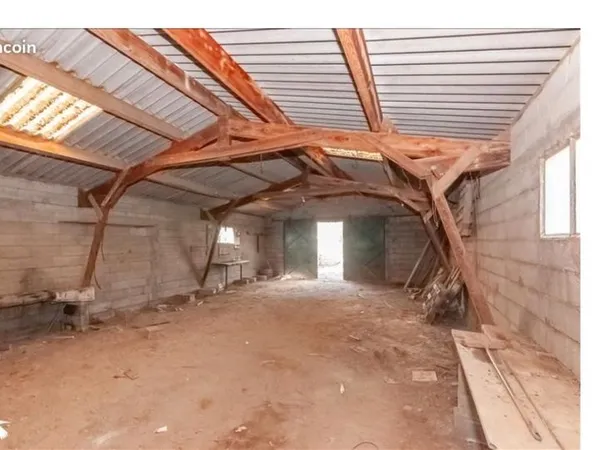 Location hangar 80 m2