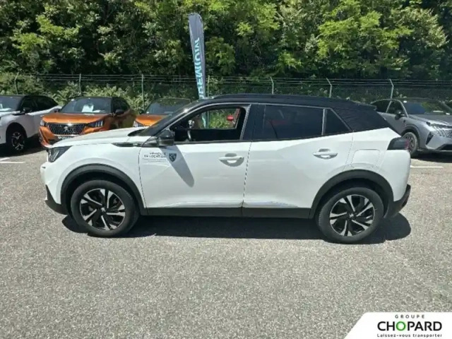 Peugeot 2008 electrique 136 ch — photo 32
