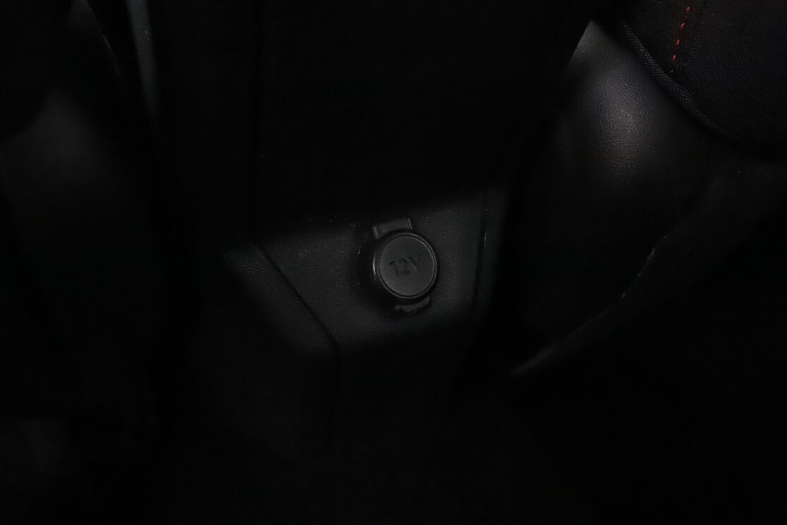 Peugeot 2008 1.2 PureTech GT Line — photo 13