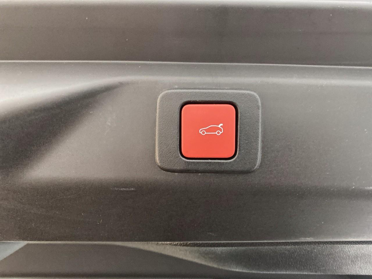 Peugeot 3008 hybrid 145 e-dcs6 gt — photo 20