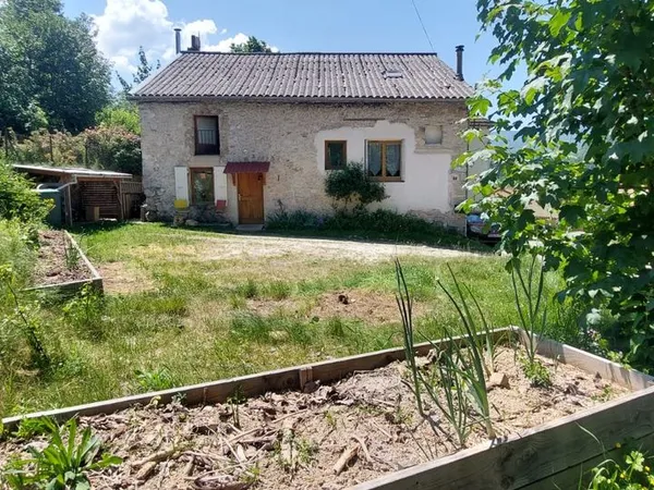 Maison 6 pièces — 111m² (loi Carrez) - 124 m²