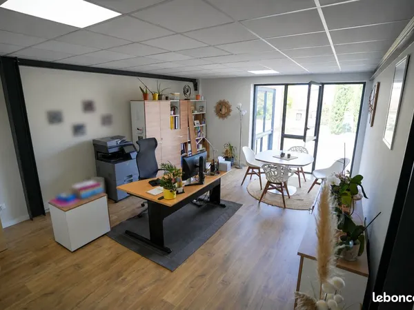 Bureau lumineux de 27 m² - Climatisé - Eurocentre