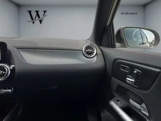 Mercedes Gla 250 e hybrid eq amg line — photo 15