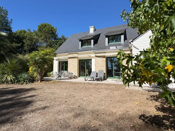 CRAC'H, BELLE MAISON FAMILIALE, AU CALME ET SANS VIS-À-VIS