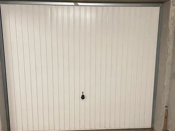 Box fermé dans résidence sécurisée
