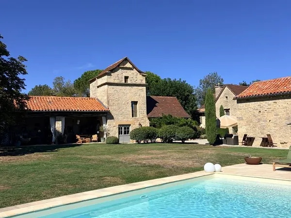 Mas Quercynois D'Exception - 480 M² - Parc De 1,8 Hectare - Deux