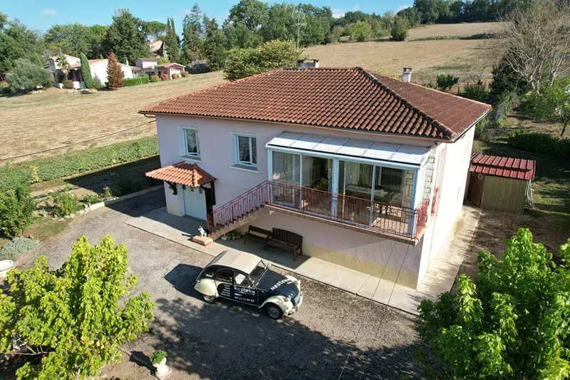 Photo 3