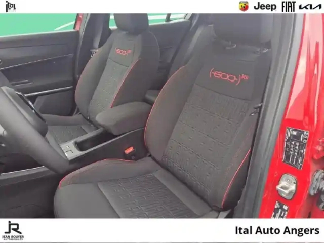 Fiat 600 e 156ch 54kwh red — photo 24