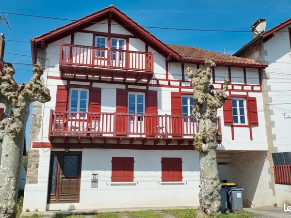Duplex 8 pièces 176 m²