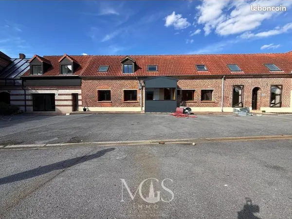 Immeuble 7 pièces 208 m²
