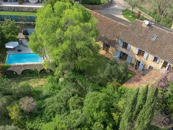 Maison 3 pièces 249 m²