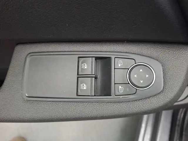 Renault Clio tce 90 — photo 31