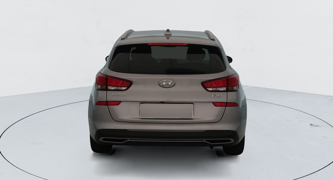 Hyundai i30 — photo 4