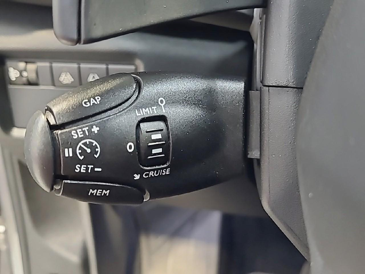 Citroën C5 Aircross hybride rechargeable 225 e-eat8 c-series — photo 25