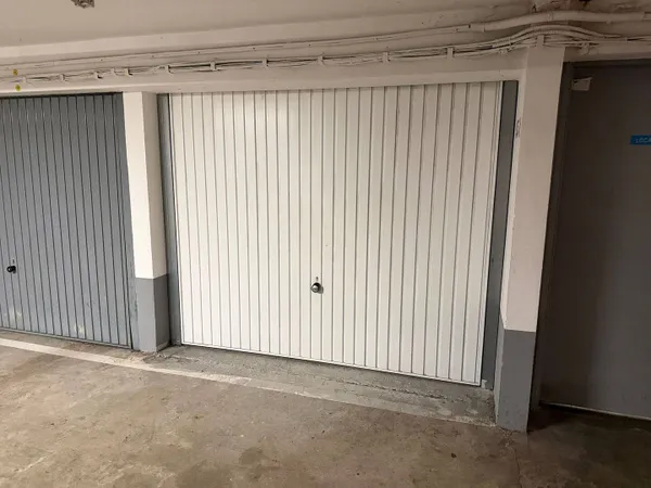 Parking 14 m²