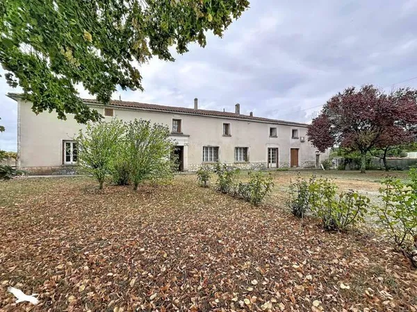 Maison 8 pièces 195 m²
