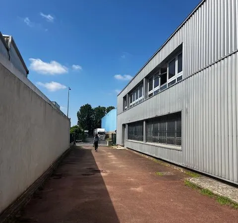 Ensemble Immobilier d'Activités - Bureaux & Entrepôt