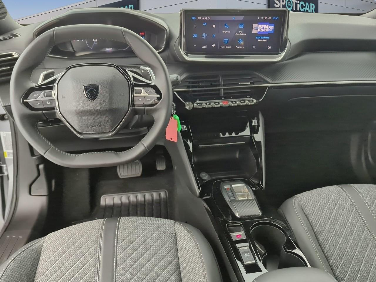 Peugeot 2008 hybrid 145 e-dcs6 allure — photo 8