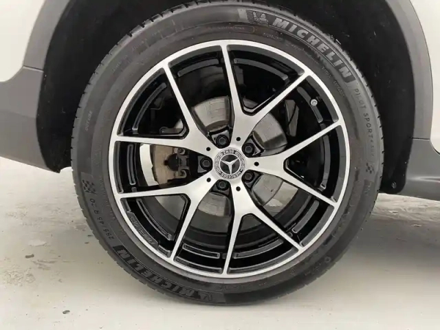 Mercedes Glc 300 e 9g-tronic 4matic — photo 17