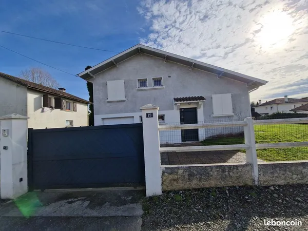 Charmante maison individuelle de 3 pièces + bureau avec jardin - Quartier calme