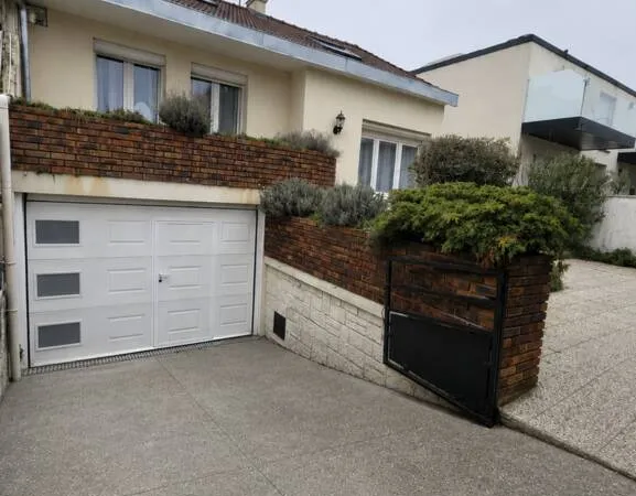 Maison 6 pièces 438 m²