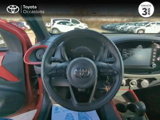 Toyota Aygo X 1.0 vvt-i 72ch design s-cvt my23 — photo 9