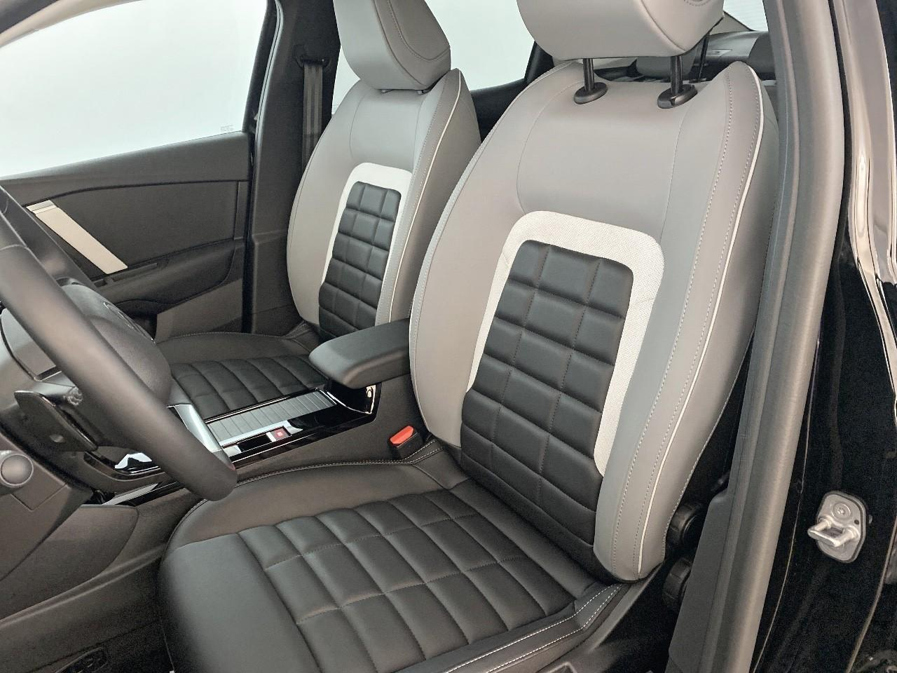 Citroën C4 X hybride 145 ch e-dcs6 max — photo 9