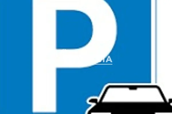 Parking 12 m²