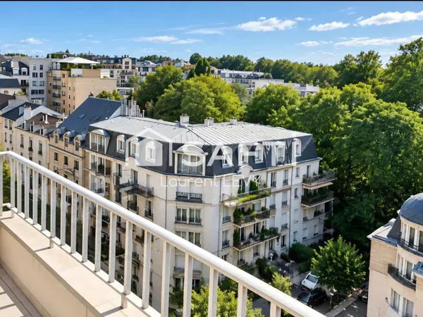 2 pièces, vue dégagée, balcon sud, cave, parking