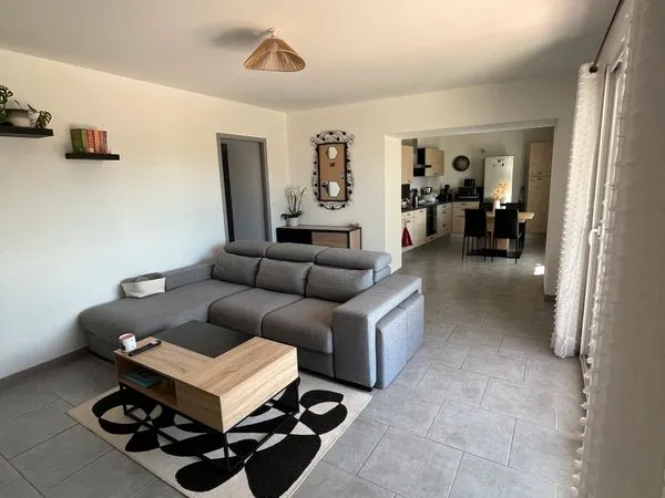 Appartement T3 avec grande terrasse