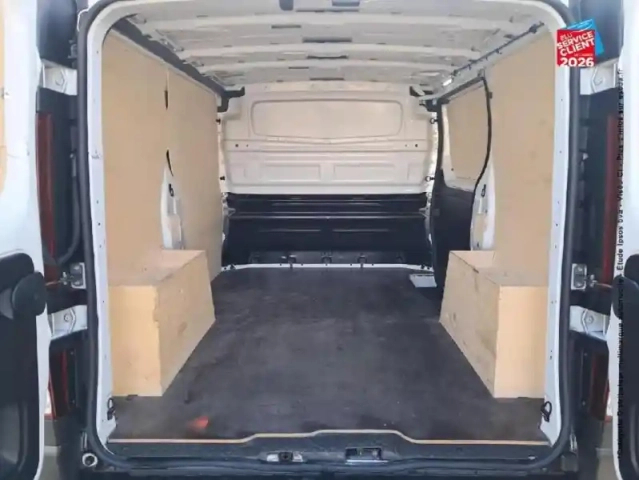 Renault Trafic fg l1h1 3t 2.0 blue dci 130ch grand confort — photo 14