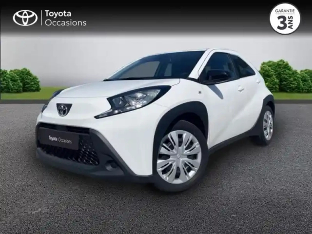 Toyota Aygo x 1.0 vvt-i 72ch dynamic my23 — photo 1
