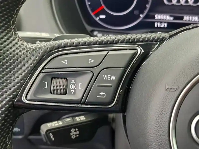 Audi Q2 35 tdi 150 s tronic 7 — photo 33