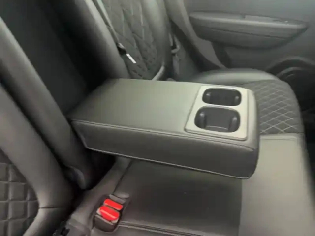 Renault Kadjar blue dci 115 edc — photo 29