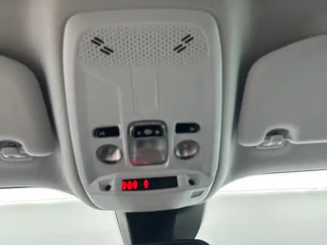 Peugeot 2008 puretech 130 s&amp;s eat8 — photo 30