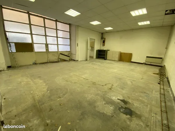 Nîmes Bureau professionnel modulable 75m2