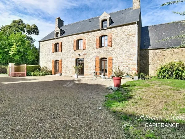 Maison de caractère à vendre + gîte à Roz sur Couesnon (35) en Bretagne en Baie du Mont Saint Michel