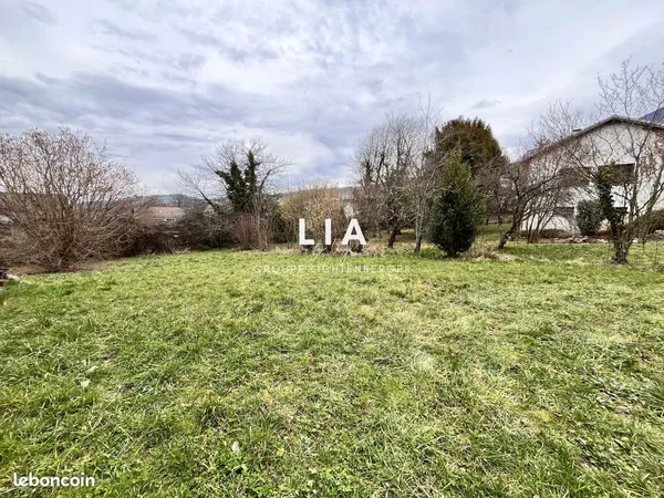 Terrain 1798 m²