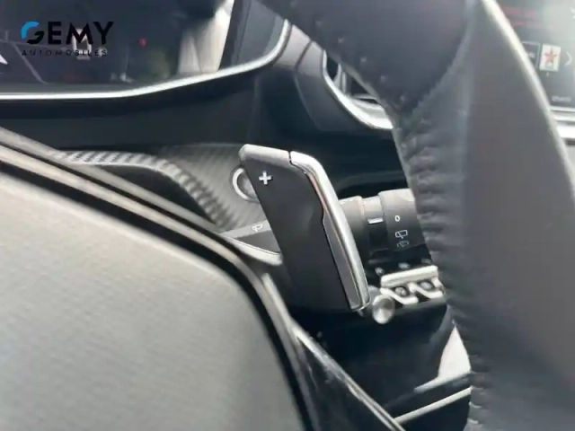 Peugeot 208 puretech 100 s&amp;s eat8 — photo 19