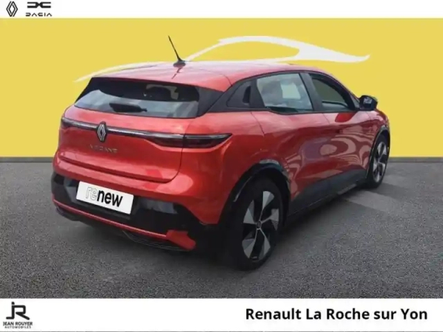 Renault Megane e-tech electric ev60 220ch equilibre super charge -b — photo 12