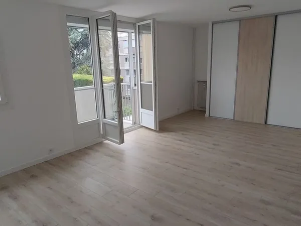 Eaubonne Centre - F4 65 m² - Entièrement rénové - DPE C - Balcon - 215 000