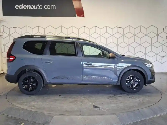 Dacia Jogger eco-g 100 7 places gsr2 — photo 89