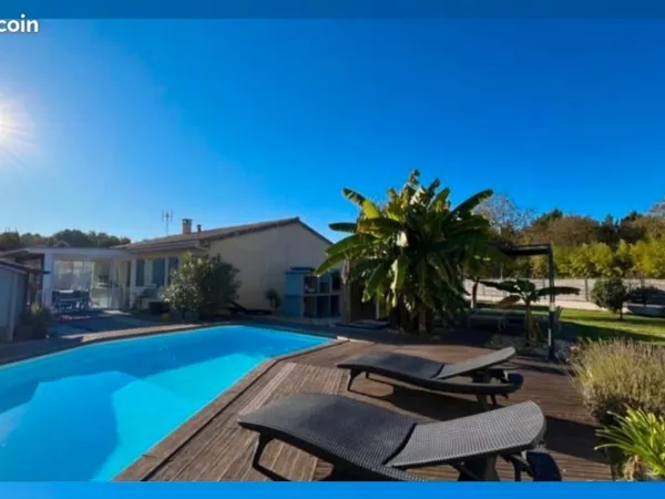 Maison familiale avec piscine aux portes de la forêt