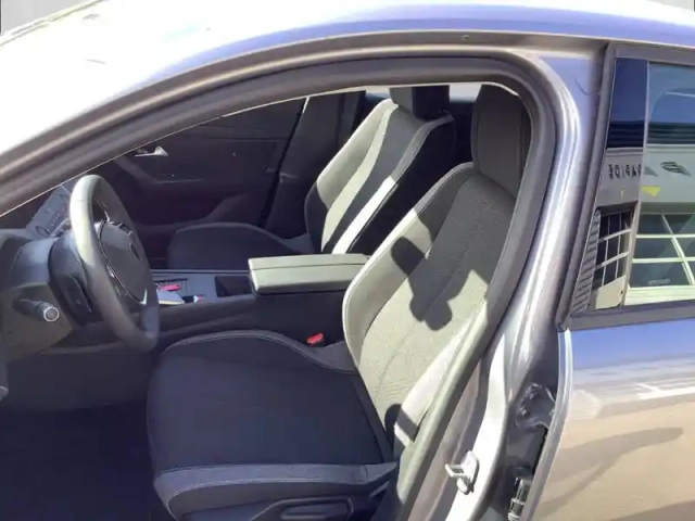 Peugeot 308 puretech 130ch s&amp;s eat8 — photo 11